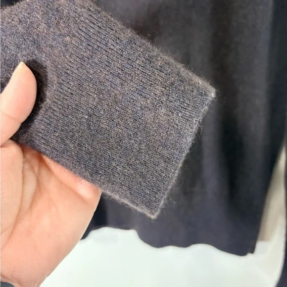 COS Women Wool Minimalist Quiet Luxury Crew Neck Soft Dark Brown Sweater Sz S - Picture 5 of 12